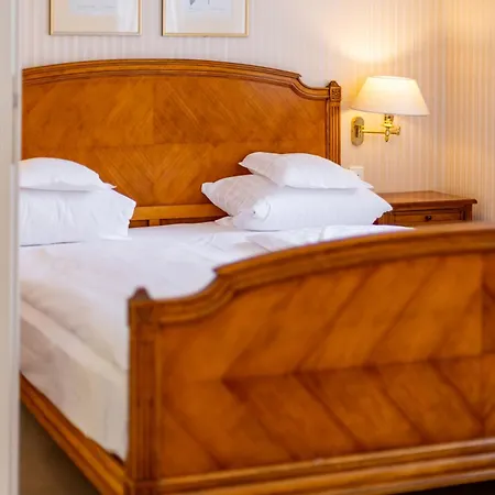 Romantik Zehntkeller Hotel 3*